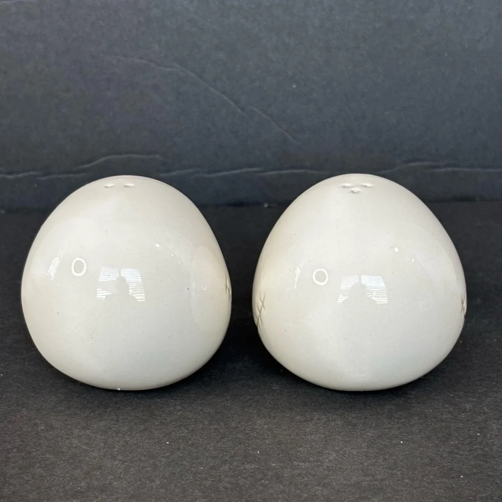 Disney Nightmare Before Jack Skellington Salt & Pepper Shaker Set